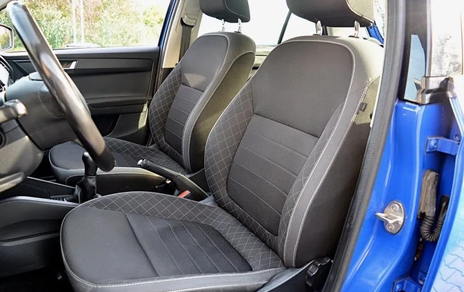 Skoda Fabia cena 32999 przebieg: 189000, rok produkcji 2020 z Krobia małe 254